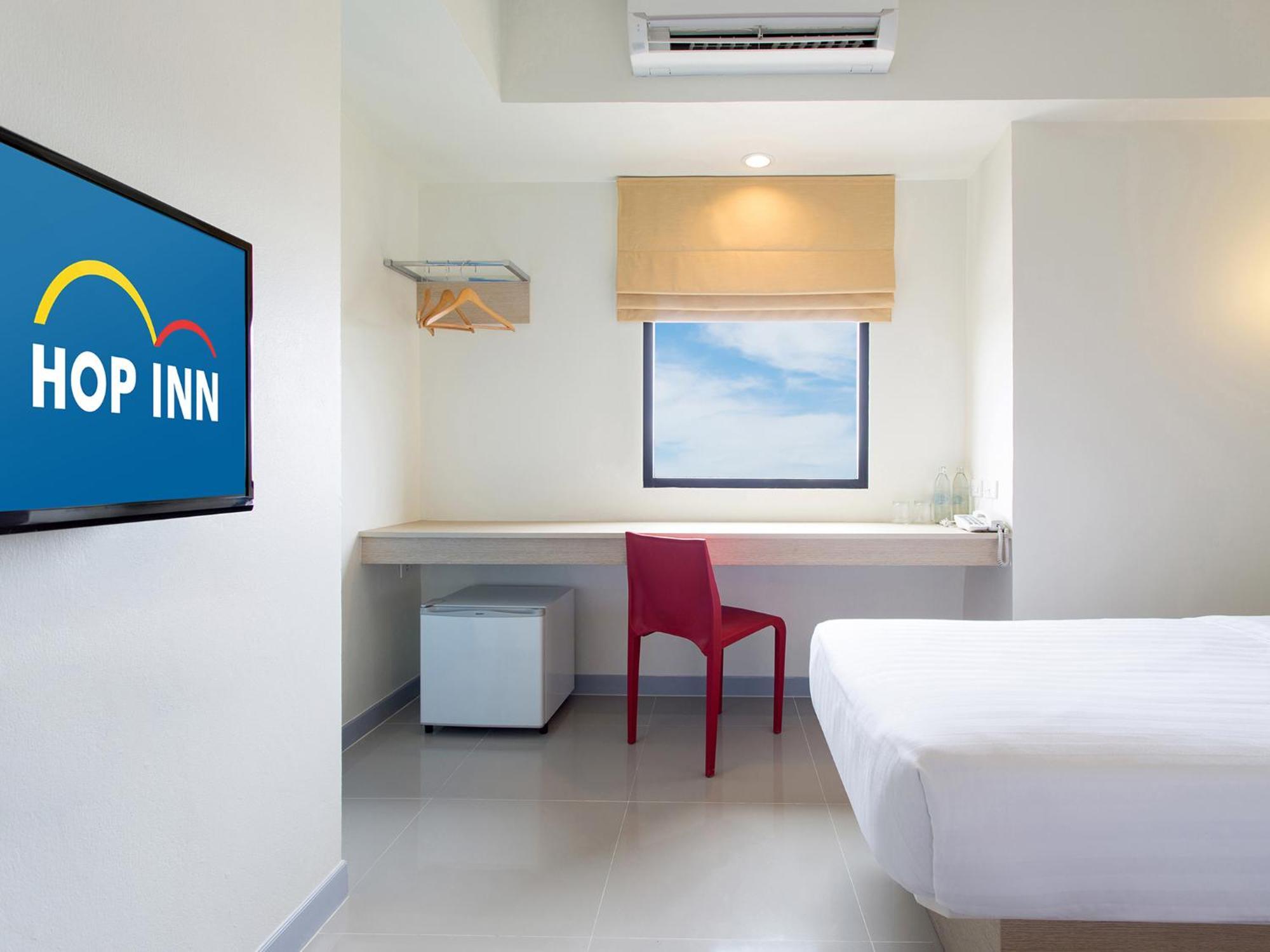 Hop Inn Kanchanaburi Building A מראה חיצוני תמונה