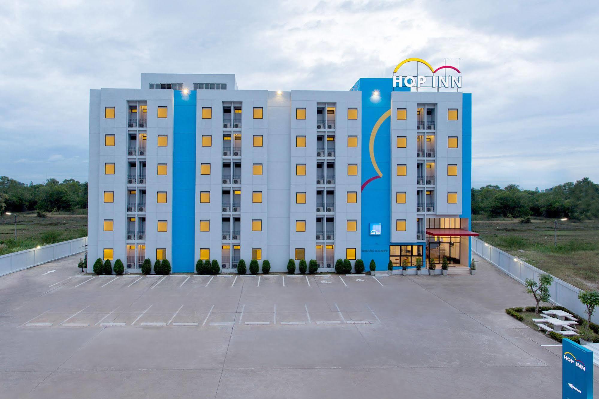 Hop Inn Kanchanaburi Building A מראה חיצוני תמונה